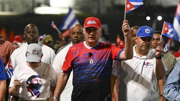 Trump anuncia que tomará el control de Cuba después de terminar con Irán