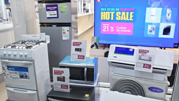La estabilidad económica favoreció el regreso del crédito, lo cual impulsó un cambio en el consumo de la población, que renovó su interés por los bienes durables como heladeras, lavarropas y televisores.