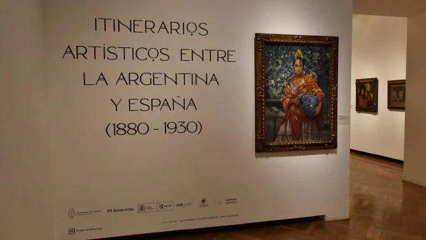 La exposición pone en relación obras de argentinos y españoles desde la perspectiva del viaje como experiencia transformadora.