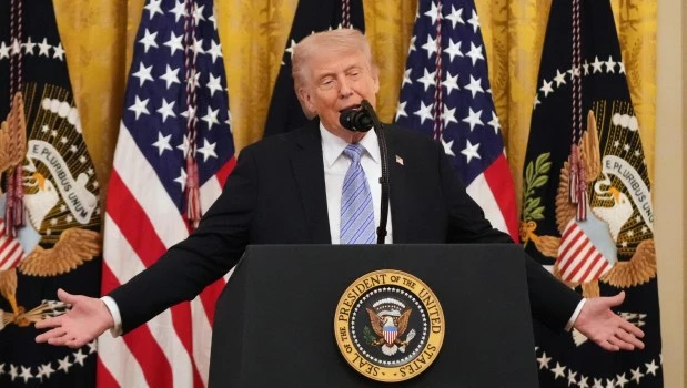 Trump amenaza con "borrar de la faz de la Tierra" a Irán si ataca buques estadounidenses