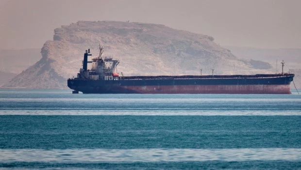 El intento de Trump de reabrir Ormuz pone a prueba el frágil cese el fuego con Irán