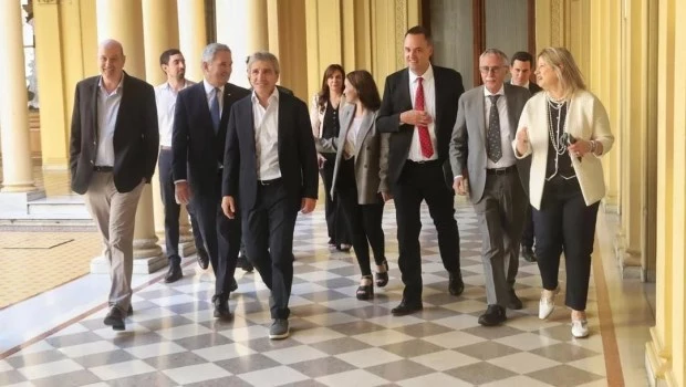 Reunión de Gabinete: Milei volvió a respaldar a Adorni