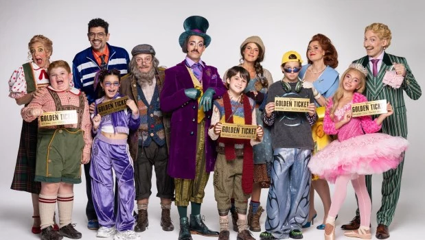 El elenco completo de ‘Charlie y la fábrica de chocolate’, en la recta final hacia el debut.