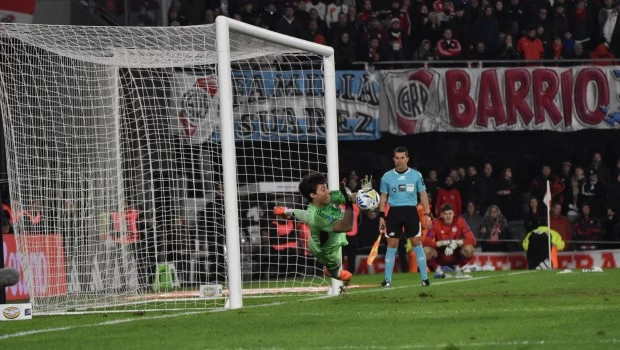 River eliminó a San Lorenzo por penales en un partido de infarto