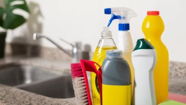 La ANMAT prohibió la venta de artículos de limpieza e higiene