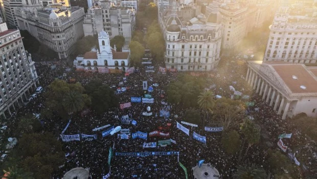 Una multitud le exigió al Gobierno que cumpla con la Ley de financiamiento universitario