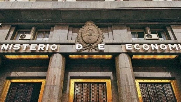 Prueba superada para el Tesoro en un día con vientos fríos desde Brasil