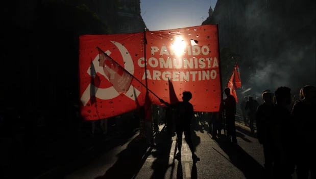 Los argentinos deben resistir las maniobras para volver atrás