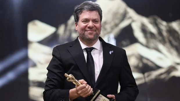 El conductor Guido Kaczka se adjudicó anoche el Martín Fierro de Oro en la edición número 54 de los premios