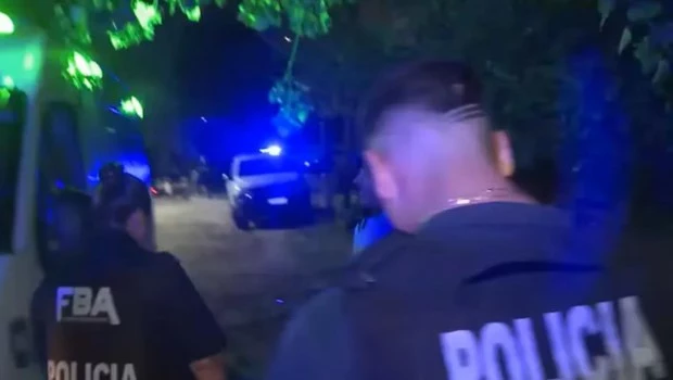 La Plata: un delincuente robó una moto y los vecinos lo mataron a tiros