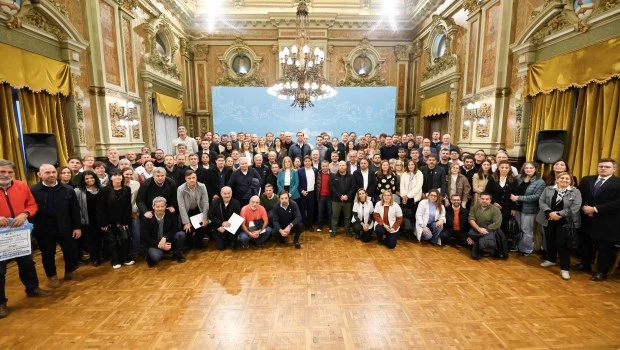 El gobernador logró esta semana una muestra de apoyo por parte de los jefes comunales.