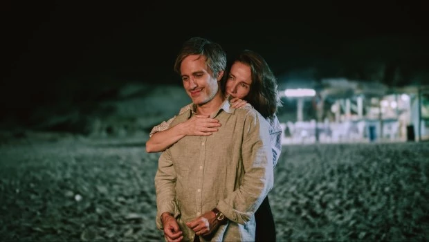 Un amor fugaz que escapa al cliché