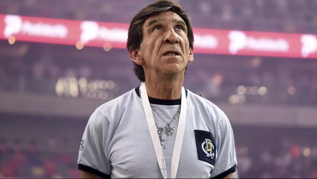 Después de un semestre horrible, Racing decidió despedir a Costas