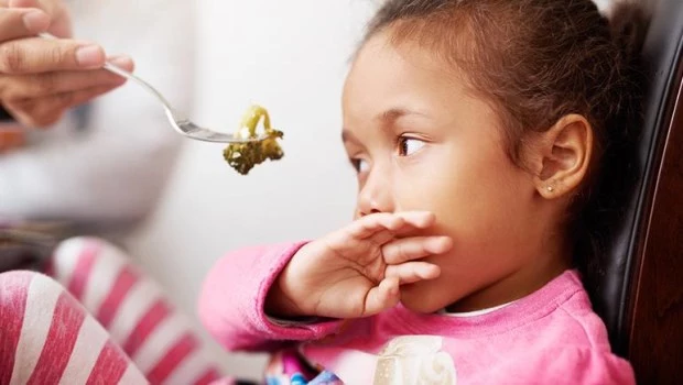 Selectividad alimentaria en la infancia: cómo acompañar sin tensiones y prevenir déficits