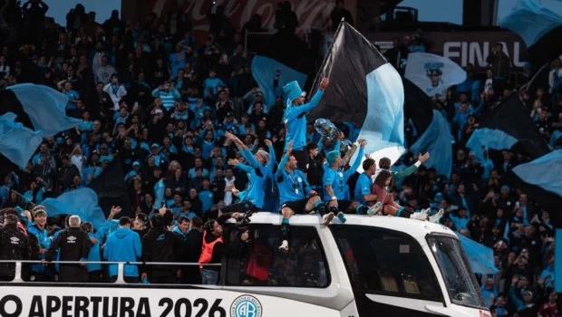 Belgrano festeja su primer título en Primera con una mega caravana por la circunvalación de Córdoba