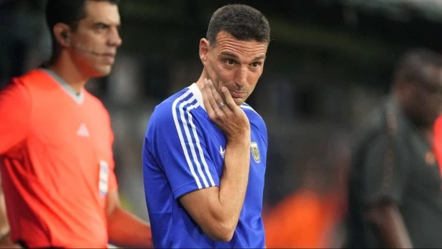 “Vamos a esperar hasta ultimo momento”, dijo Scaloni, mientras sigue la evolución de los lesionados de la Selección