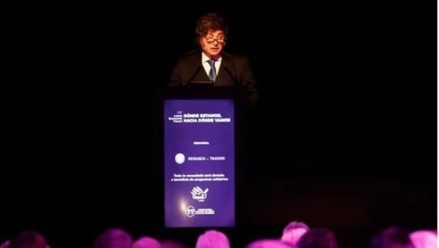 Milei volvió a cargar contra la oposición y los medios de comunicación
