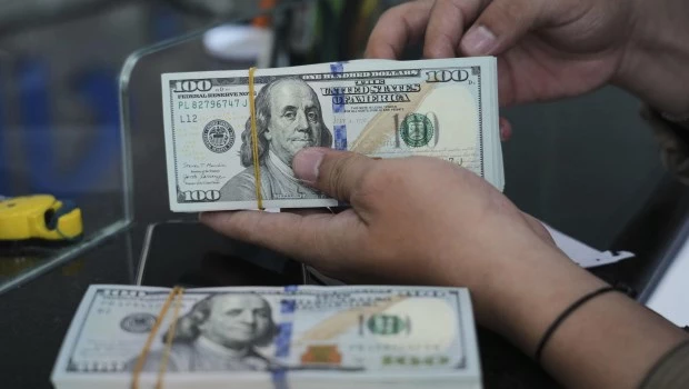 Desde la salida del cepo, los argentinos compraron más de US$36.000 millones