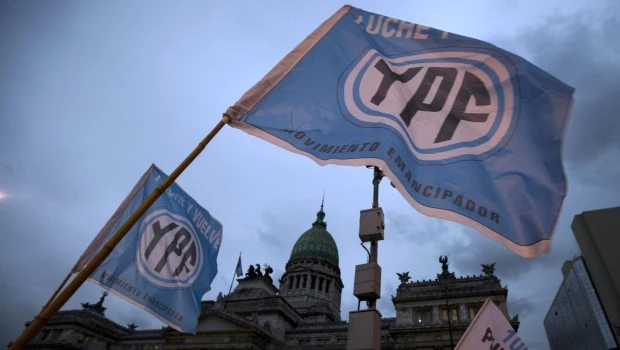 Duro golpe a Burford: la Corte de Nueva York rechazó revisar el fallo a favor del país por YPF
