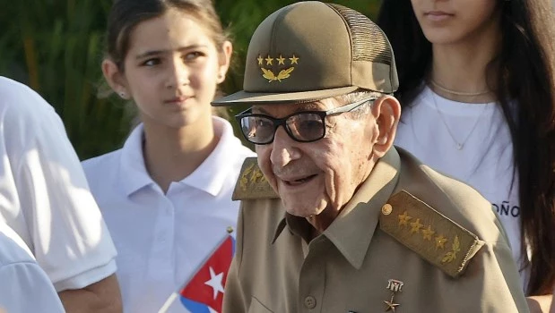 Raúl Castro cumplió 95 años mientras Cuba se derrumba