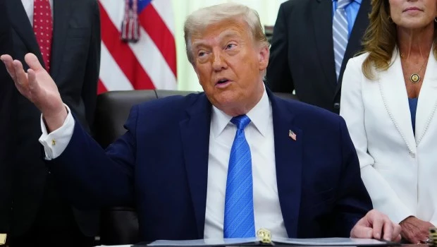 Trump dice que podría tomar Irán "mañana" si quisiera enviar soldados