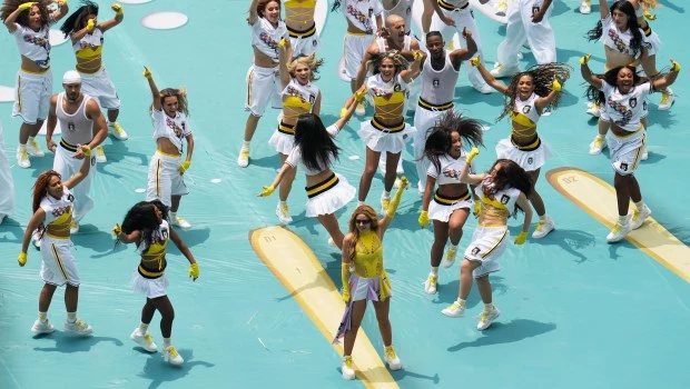 Shakira corona la inauguración del Mundial 2026 en el estadio Azteca junto a Maná y Lila Downs