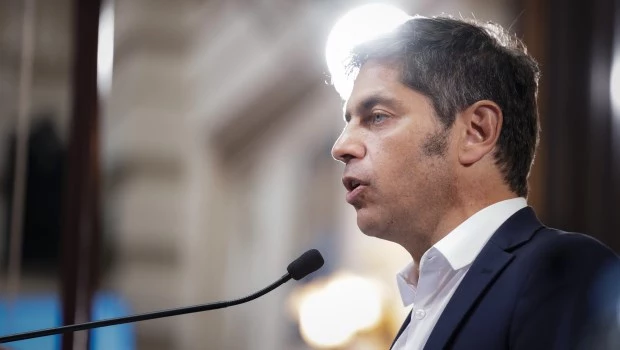 Kicillof sobre el caso Adorni: “Si fuera peronista estaría preso”