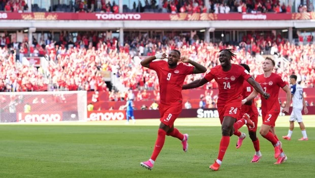 Canadá rescató un empate histórico ante Bosnia en Toronto y sumó su primer punto en un Mundial