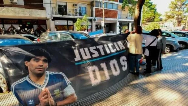 Caso Maradona: citaron a declarar a dos acompañantes terapéuticos