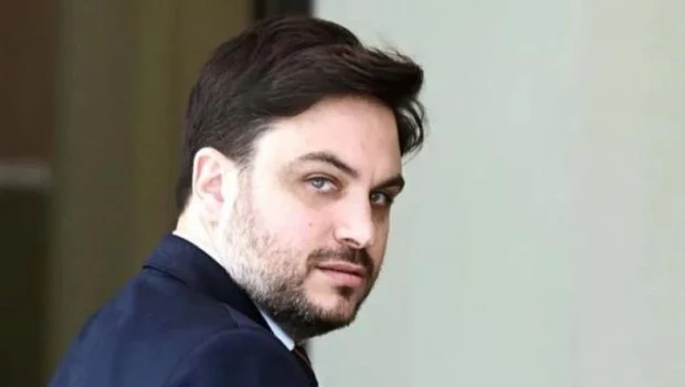 Marra le exigió por carta a Milei la renuncia de Manuel Adorni