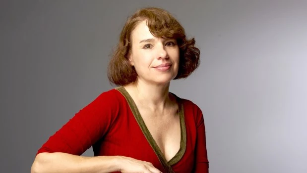 La aparente imposibilidad de hacer literatura a partir de la felicidad está en el origen del libro de Betina González.
