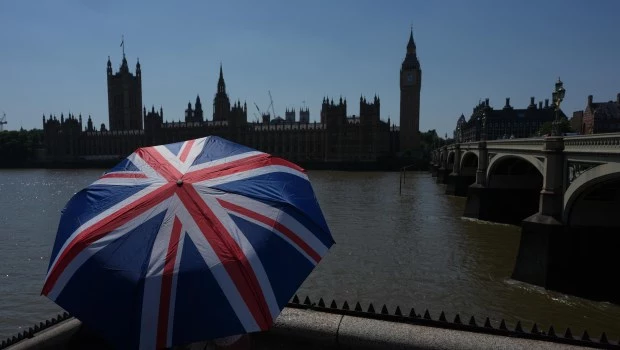 La oficina meteorológica británica activó una alerta roja en gran parte del sur y el centro de Inglaterra y Gales.
