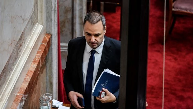 La oposición apuntó contra el Gobierno tras la salida de Adorni y cuestionó el discurso de la “casta”