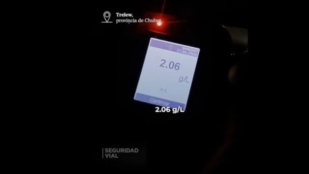 Aseguró haber tomado un remedio y manejaba con 2,06 gramos de alcohol por litro de sangre