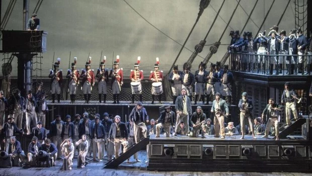 La ópera ‘Billy Budd’, de Benjamin Britten, representada en el Colón, fue elegida el mejor estreno de una obra extranjera.