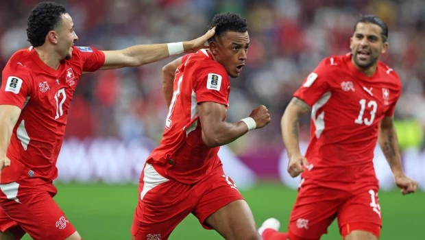 Suiza derrotó a Argelia y espera en octavos por Colombia o Ghana