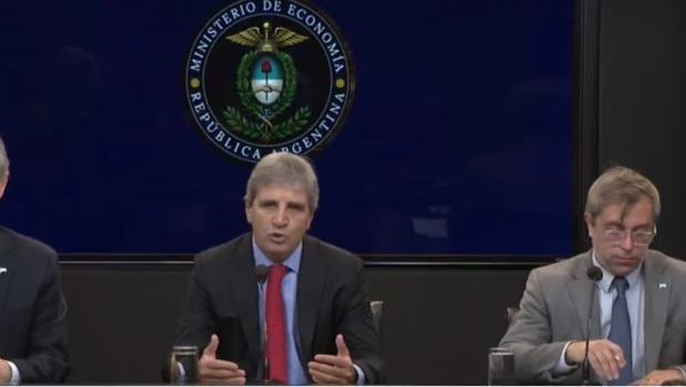 Caputo anunció el programa financiero de 2027: "Salir a los mercados es una opción más, no un objetivo”