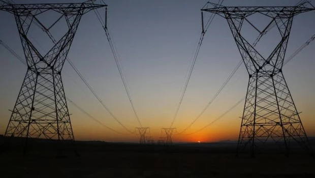 El Gobierno adjudicó obras para reforzar el sistema eléctrico en 7 provincias