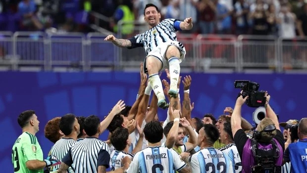 Argentina remontó un partido de manera épica ante Egipto y está en cuartos de final