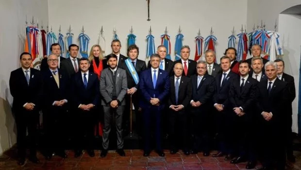 El Gobierno se esperanza con una nueva foto con gobernadores en Tucumán