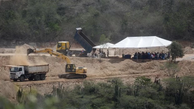 Se llevan a cabo trabajos de ampliación en el cementerio municipal La Esperanza.