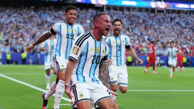 Argentina termina el primer tiempo con ventaja sobre Suiza