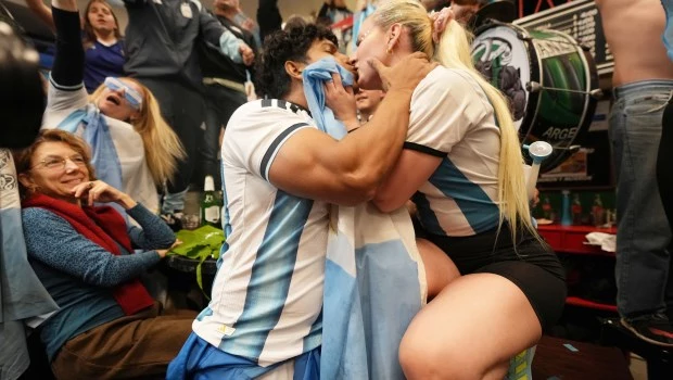 Unos 50.000 mil argentinos viajaron a EE.UU. para alentar a la Selección