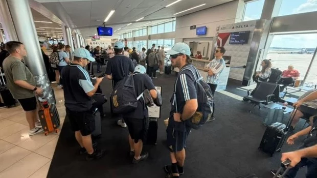 Desesperación en la previa: vuelos cancelados, rutas colapsadas y argentinos varados rumbo a la final
