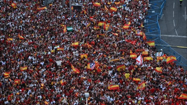 Madrid arropa a los campeones del mundo