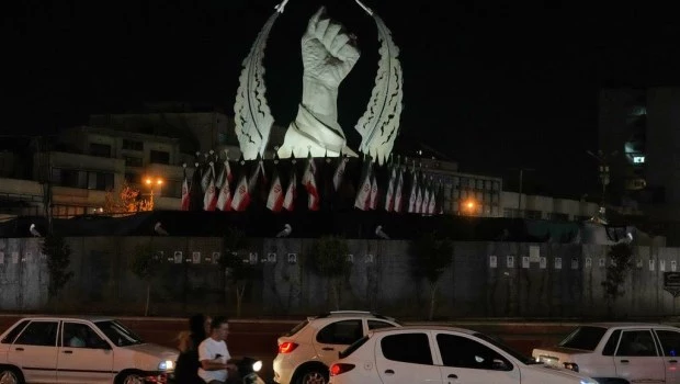 Aumenta la tensión en el Golfo: EE.UU. golpeó otra vez a Irán, que lanzó represalias contra Kuwait, Jordania y Bahréin