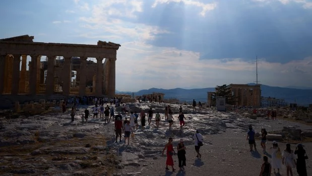 Un loco apuñala a dos turistas cerca de la Acrópolis, en Atenas
