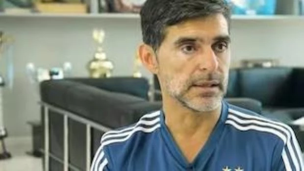 Roberto Ayala se arrepiente por haber empujado a Dani Olmo tras la final