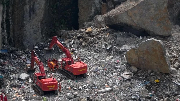 El colapso de una montaña en China deja 11 muertos y 50 desaparecidos