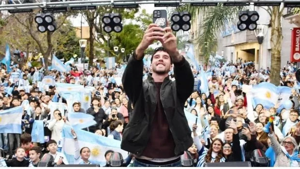 Marcos Senesi fue declarado ciudadano ilustre de Concordia